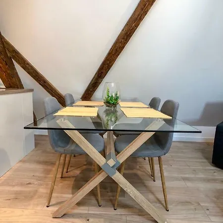 Appartamento Beauty & The Beast - Old Town Cosy *