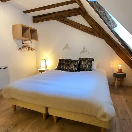 Beauty & The Beast - Old Town Cosy 科尔马